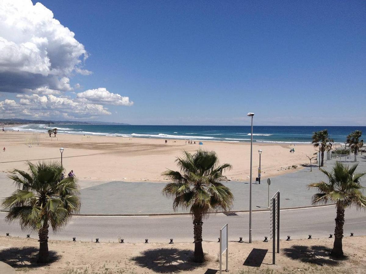 Entre Pinos Pb Beach Apartment Torredembarra Bagian luar foto