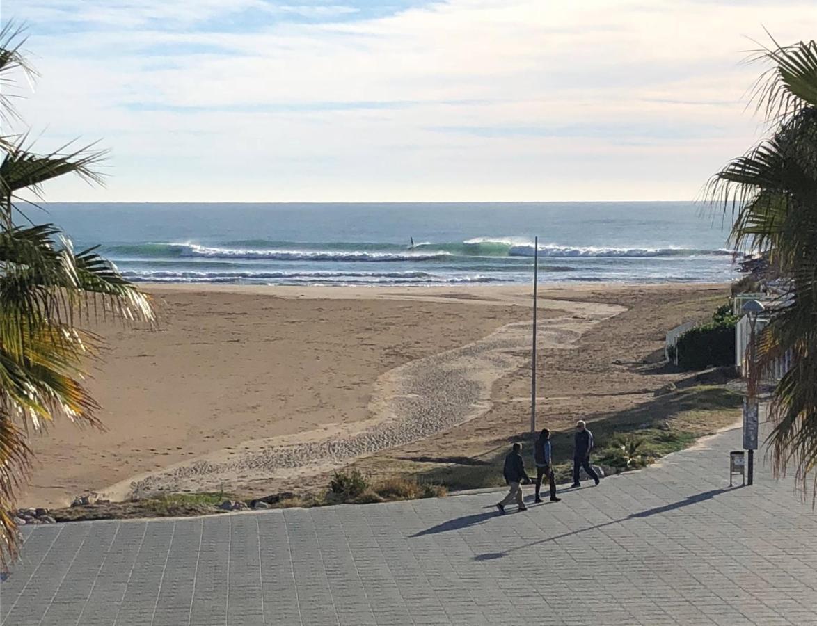 Entre Pinos Pb Beach Apartment Torredembarra Bagian luar foto
